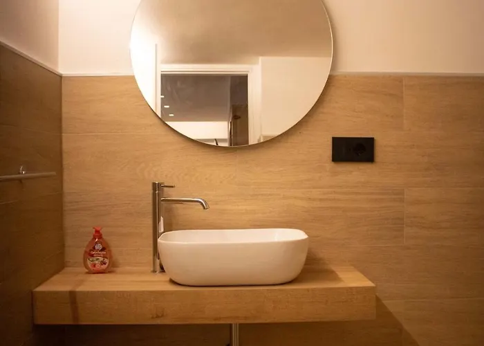 Villa Isabel Con Piscina Moderna E Area Benessere Rome