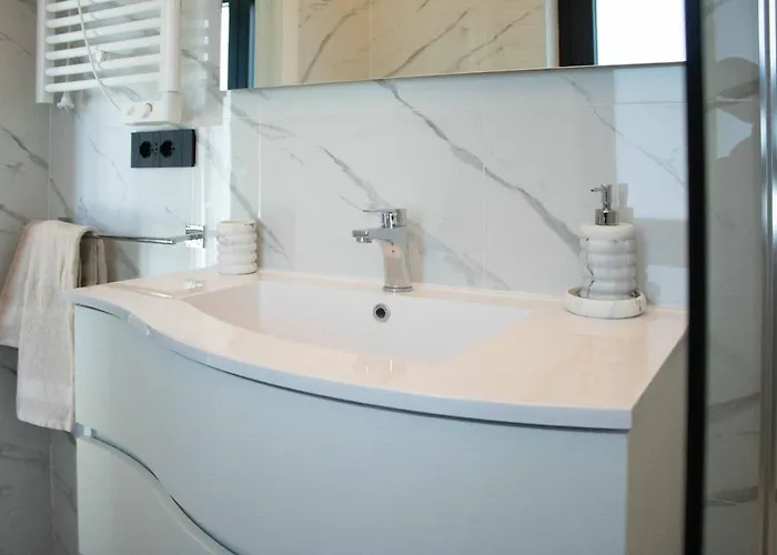 Villa Isabel Con Piscina Moderna E Area Benessere